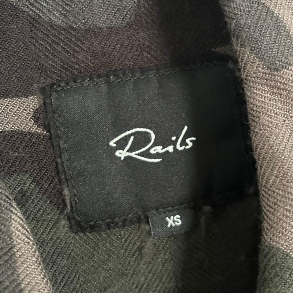 Rails Evereve Jordan Forest Camo Button Down Flan… - image 5